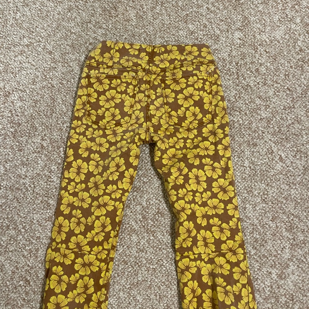 Free people flower print Jeans!🌼